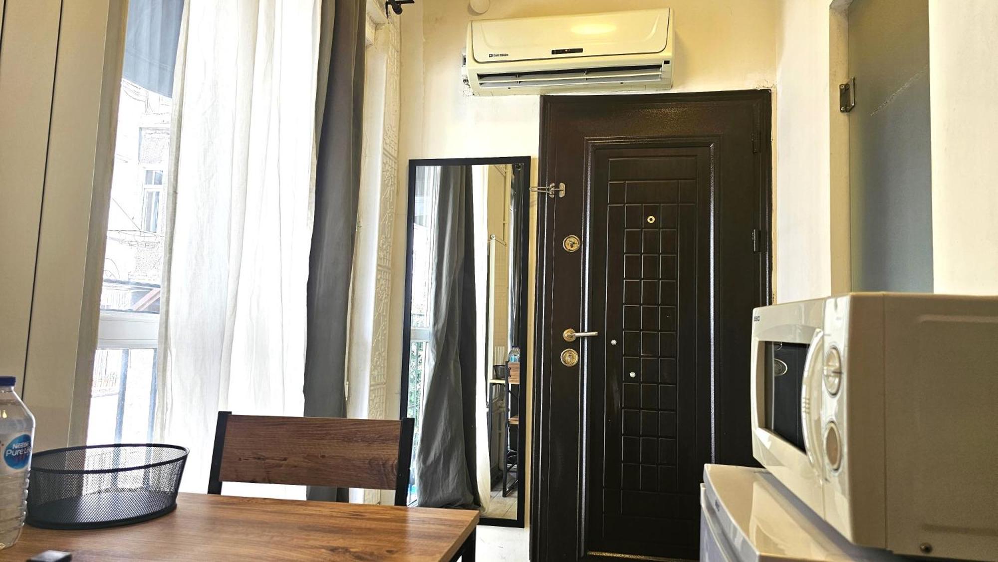 Luxury Suites In Cihangir The Best Part Of Taksim City Center Истанбул Екстериор снимка
