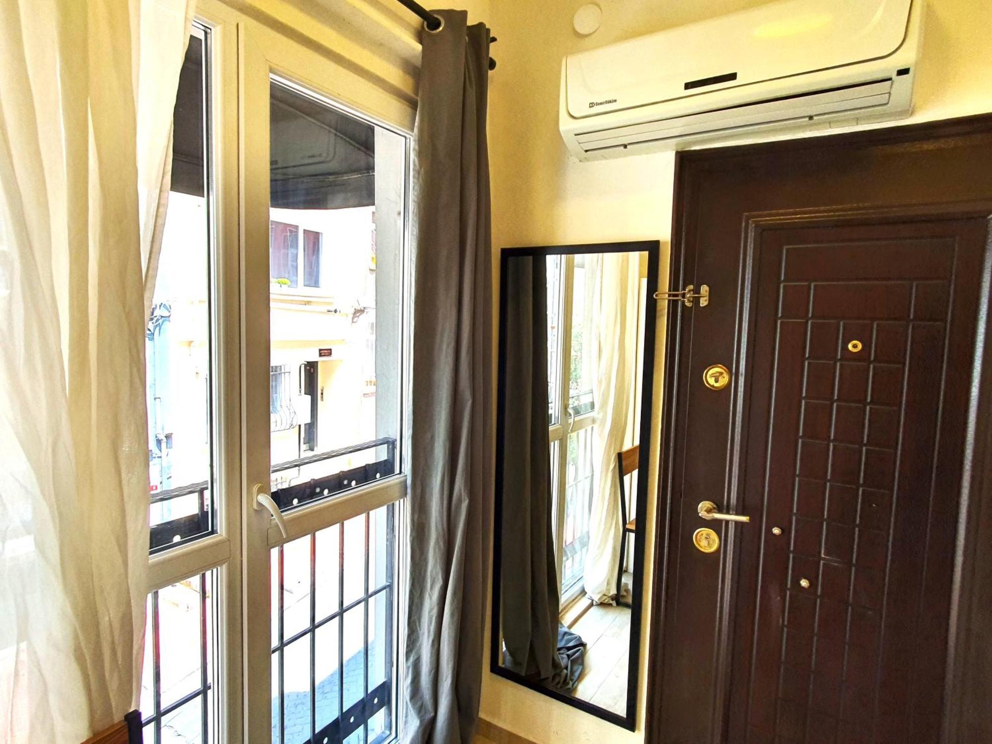 Luxury Suites In Cihangir The Best Part Of Taksim City Center Истанбул Екстериор снимка
